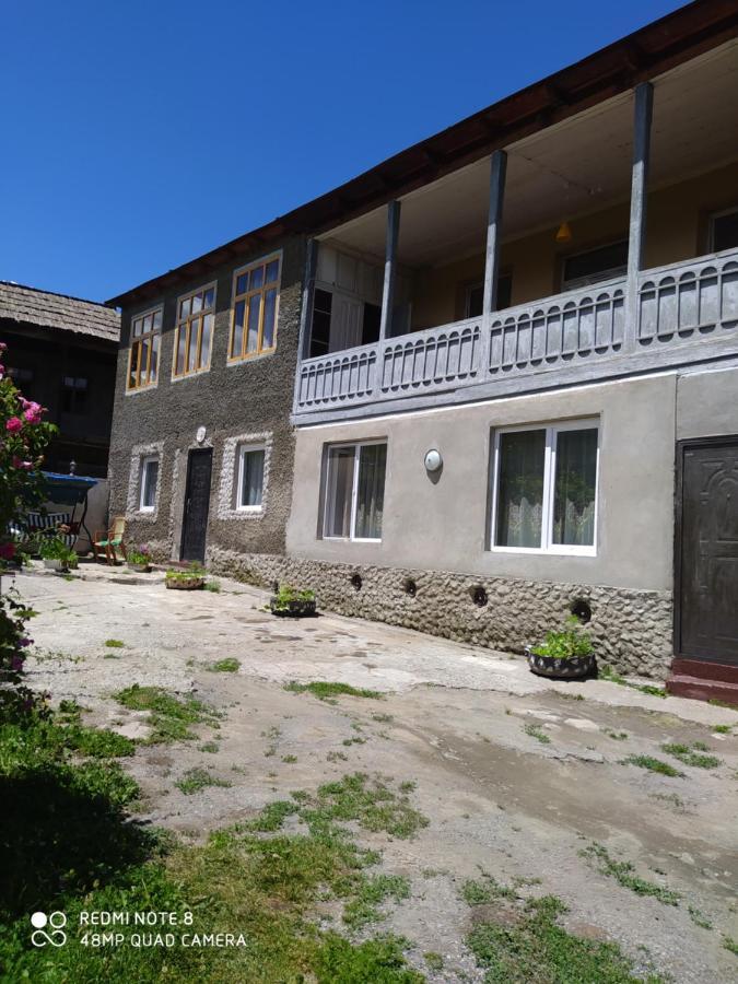 Guest House Latali Mestia Exterior photo